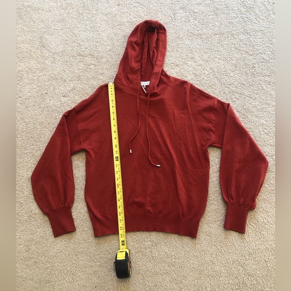 Orange pull over - Picture 5 of 11